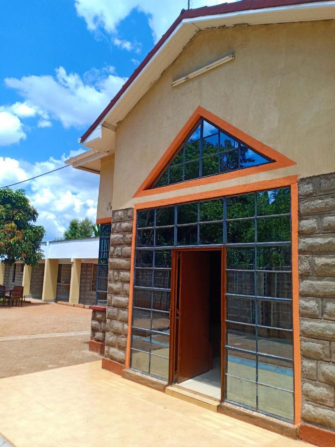 The Peak Meadows Hotel Nyeri Exteriör bild