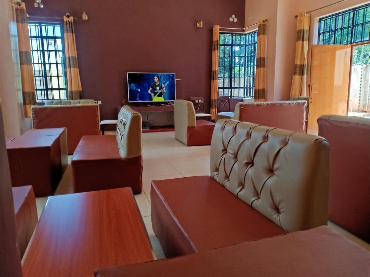 The Peak Meadows Hotel Nyeri Exteriör bild